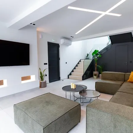 Stalea Luxury * Pefki